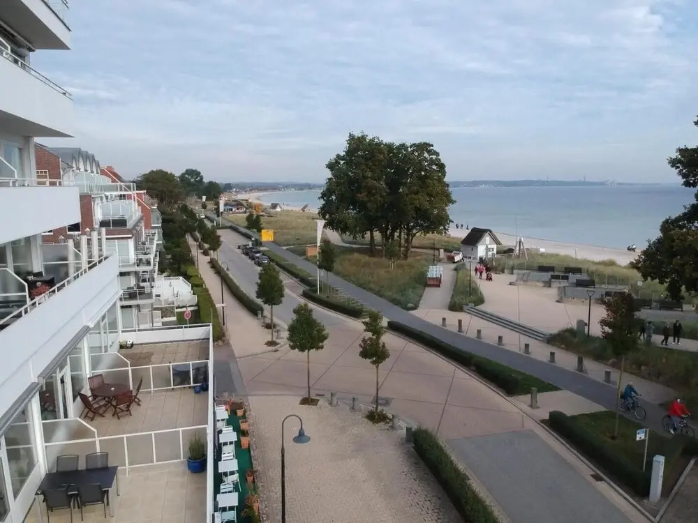 Str/106 - Strandallee 124 - Seeblick