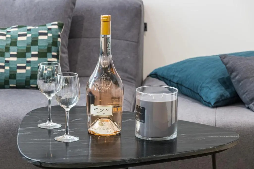 Luxury 3 Bdr Garden & Parking - Angels' Garden