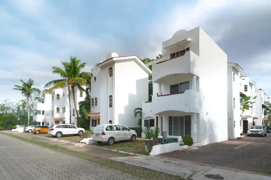Condo Quintas Pakal - Playacar Phase 2 with Pool - At Quintas Pakal Complex