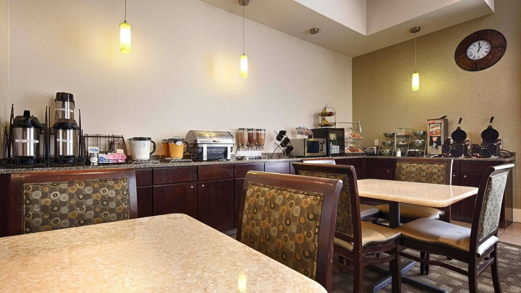 Best Western Plus Philadelphia Airport South - at Widener University