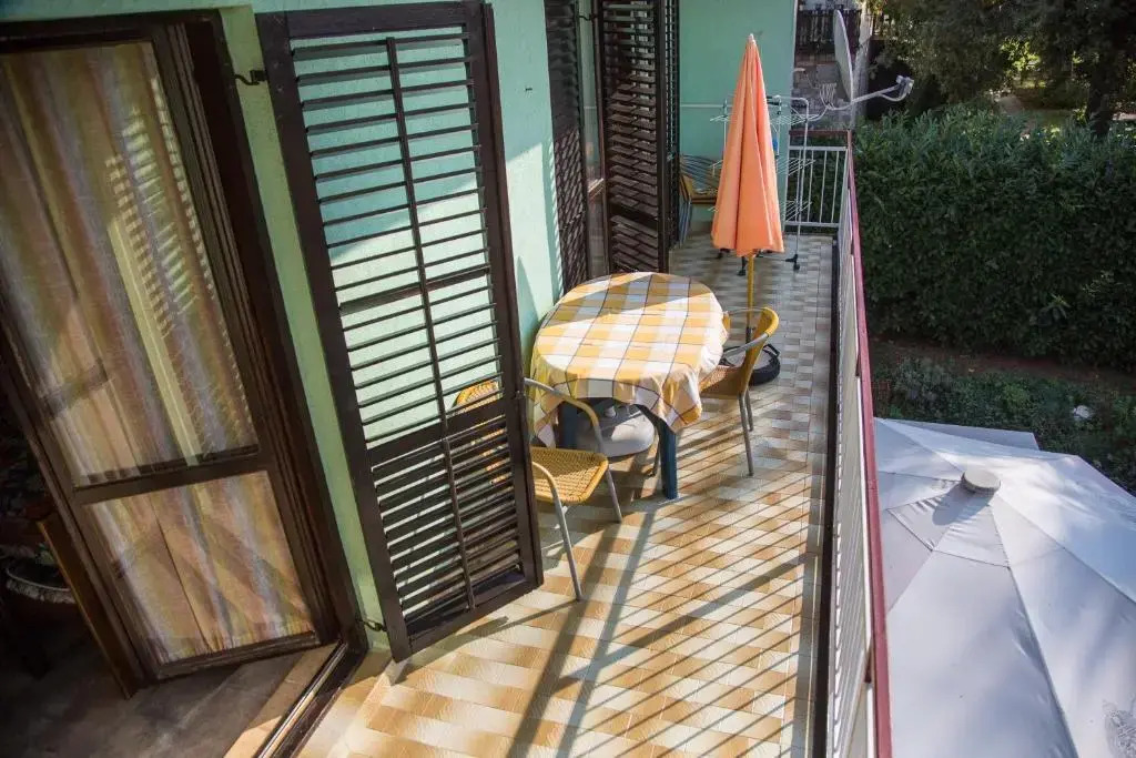 Apartments with a parking space Medulin - 18463