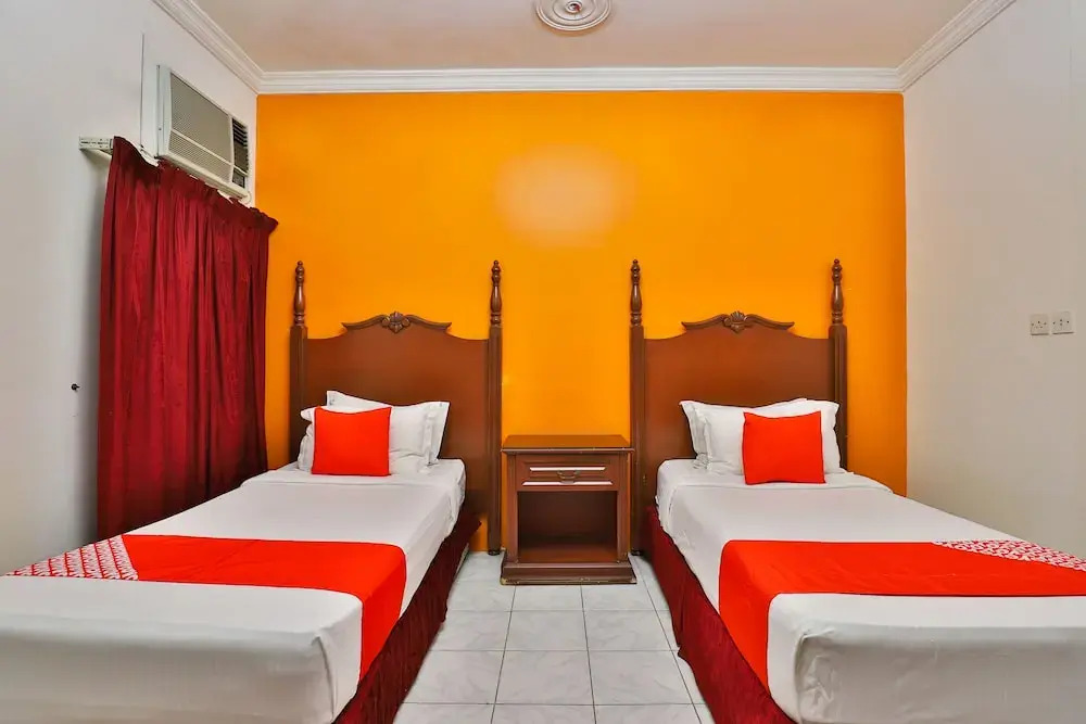 Oyo 128 Al Hamra Palace 1