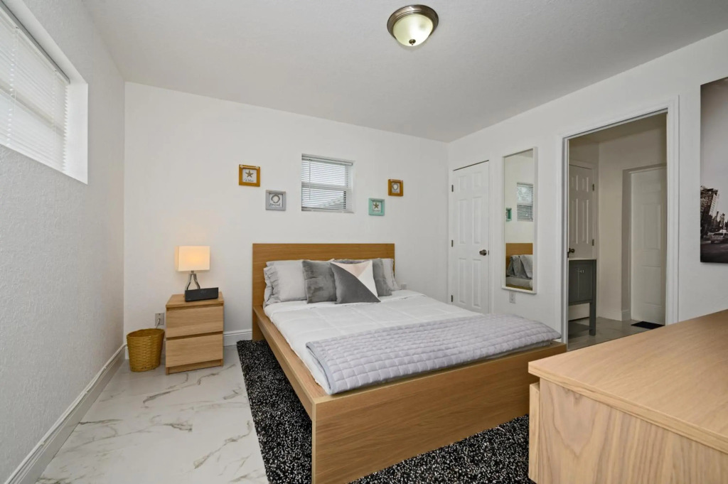 Relax and enjoy Fort Lauderdale beach!