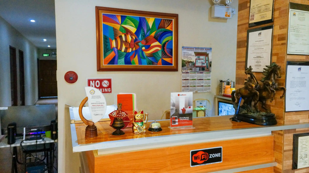 RedDoorz near Talisay District Hospital