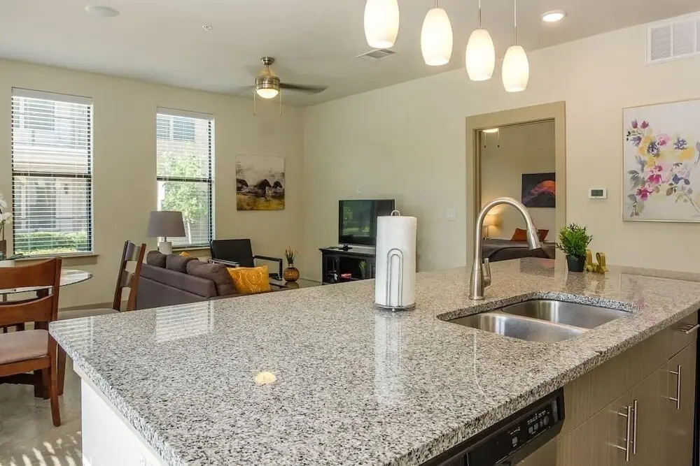 Bright Apartments by Frontdesk