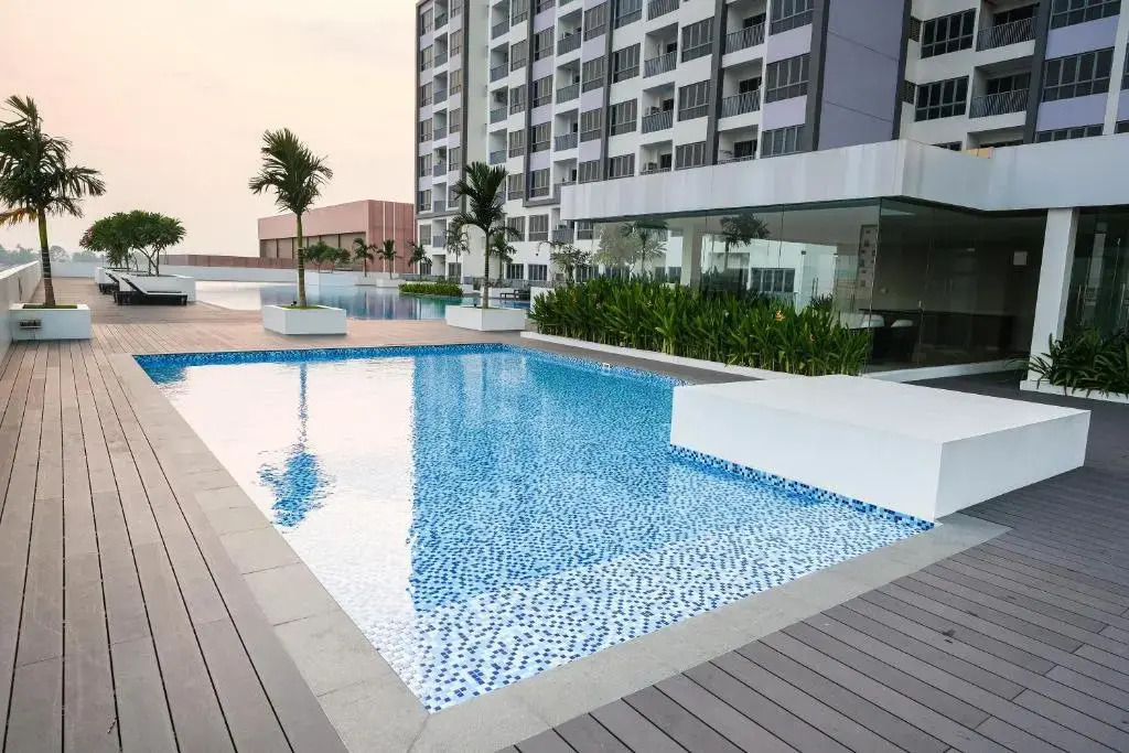 LOVINA 6-12 at Harbour Bay Residences