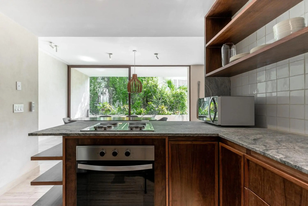 204 Hidden Gem apartment in the heart of Tulum w/ huge private terrace and pool for 6 Pax