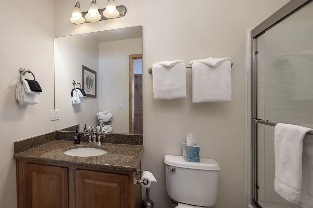 Trailhead Lodge 734 2 Bedroom Condo by RedAwning