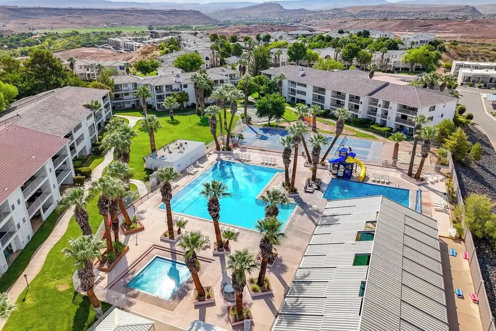 Golf Getaway 5 Mi to Dtwn: Las Palmas Resort Condo