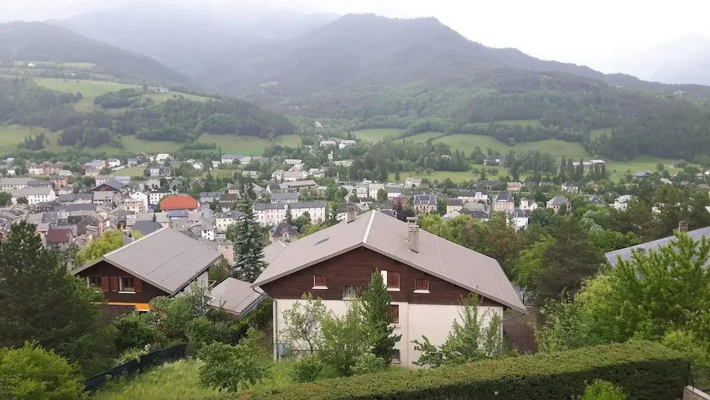 Apartment with One Bedroom in Barcelonnette, with Wonderful Mountain View, Enclosed Garden And Wifi - 11 Km From the Slopes