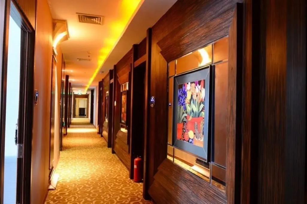 base-Sanlitun Serviced Apartment