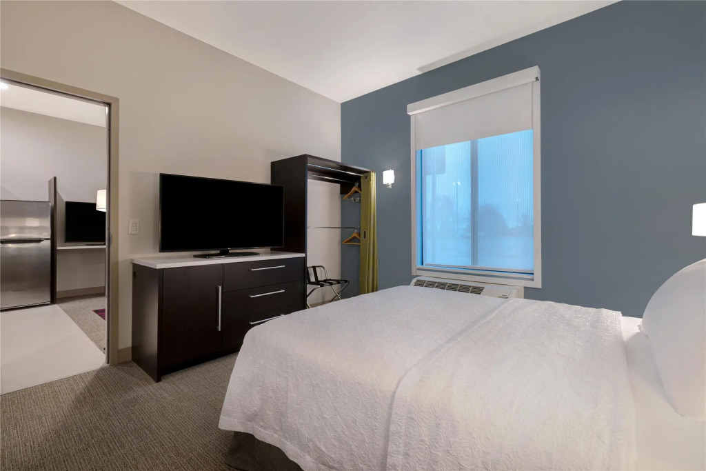 Home2 Suites By Hilton Redding