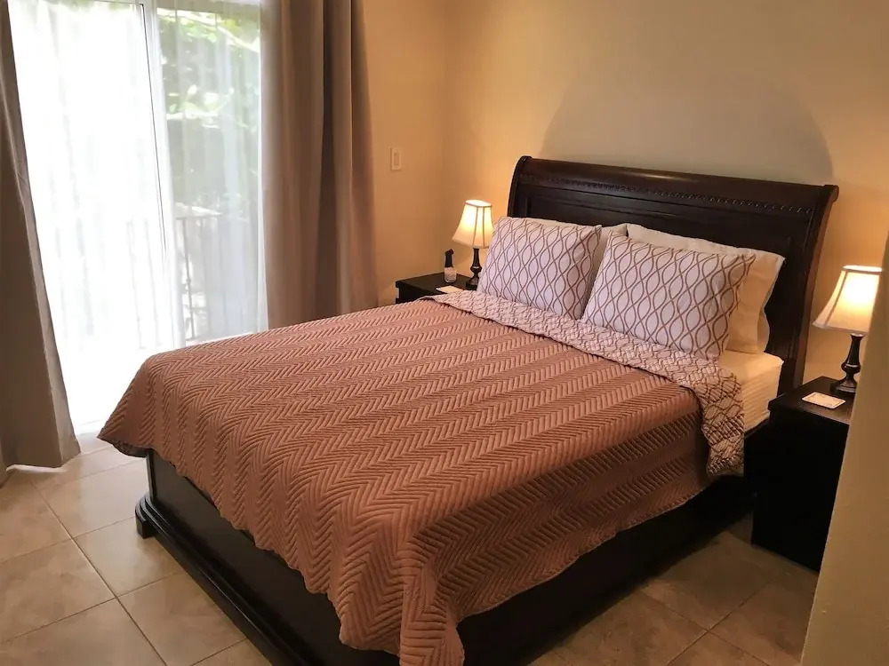 La Reserve #A4 Luxury Condo
