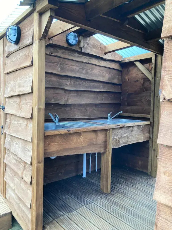 Walltree House Glamping - Bell Tent