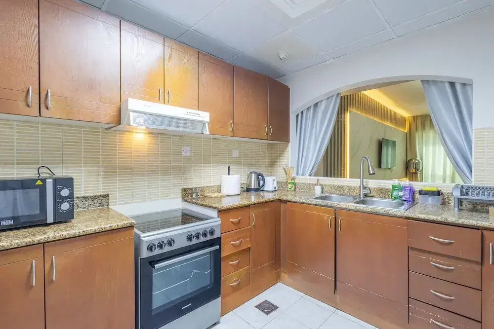 SuperHost - Tranquil Oasis in the Heart of Dubai Lakepoint N2