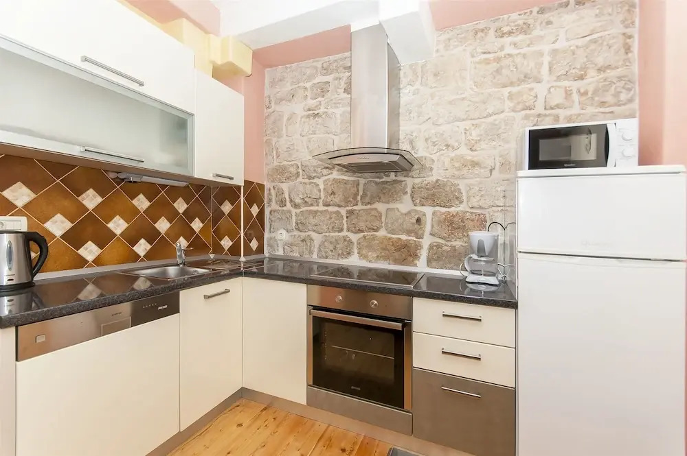 Apartments Ivica
