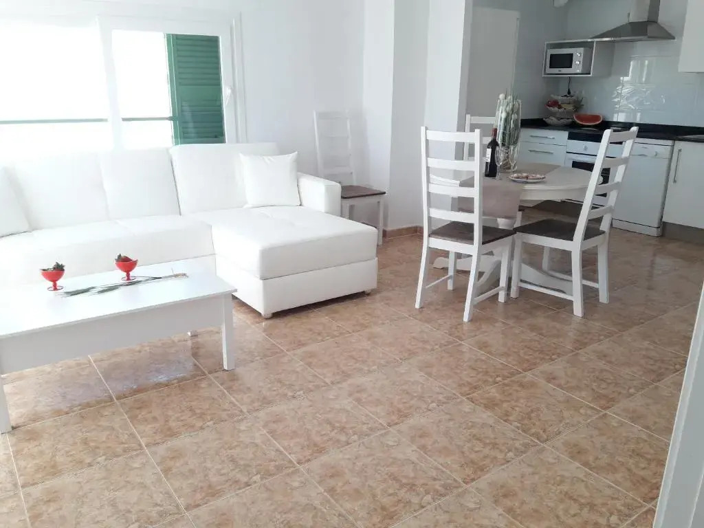 Wonderful, 100 meters from the beach.