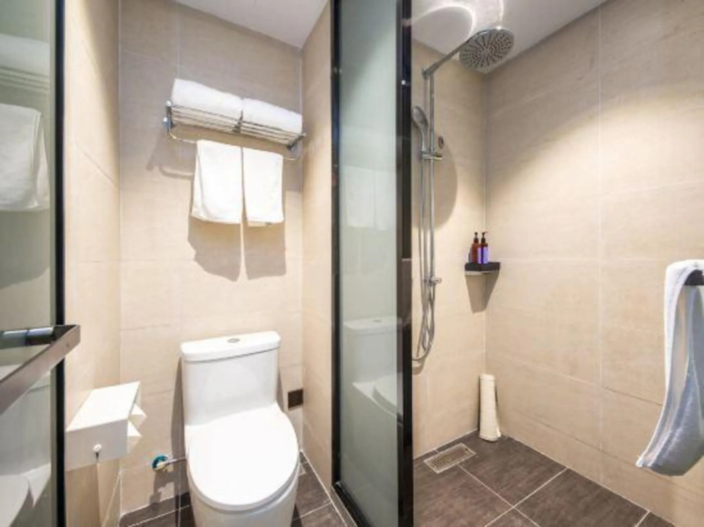 Отель Hanting Premium Nanjing Jiangpu Yanchuang Garden