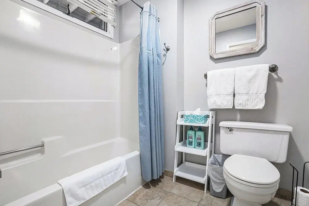 Stylish The Shores Condo Private Beach Wviews 5716