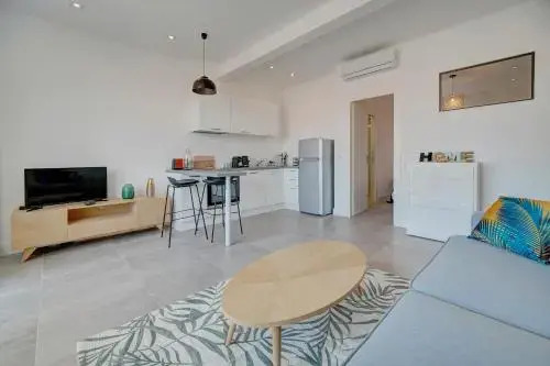 IMMOGROOM - Renovated - Wifi - AC - CONGRESSBEACHES
