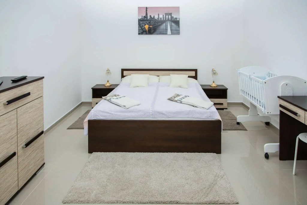 Madonna Apartments