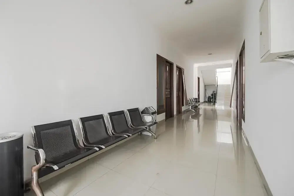 RedDoorz near Pantai Tanjung Pendam 2