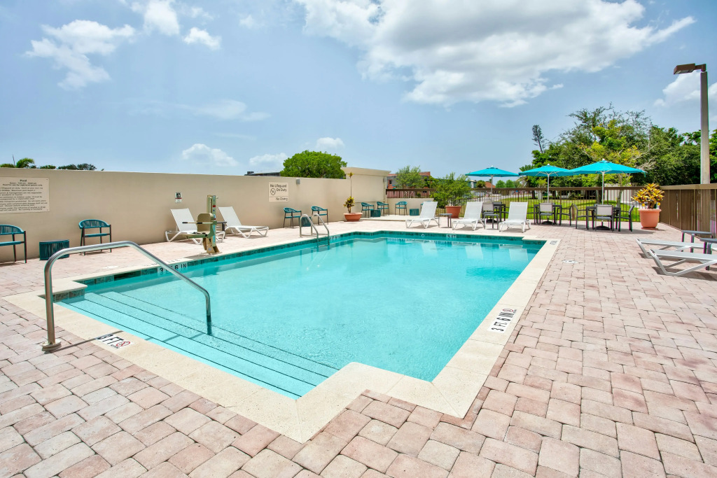 Hampton Inn & Suites Cape Coral / Fort Myers