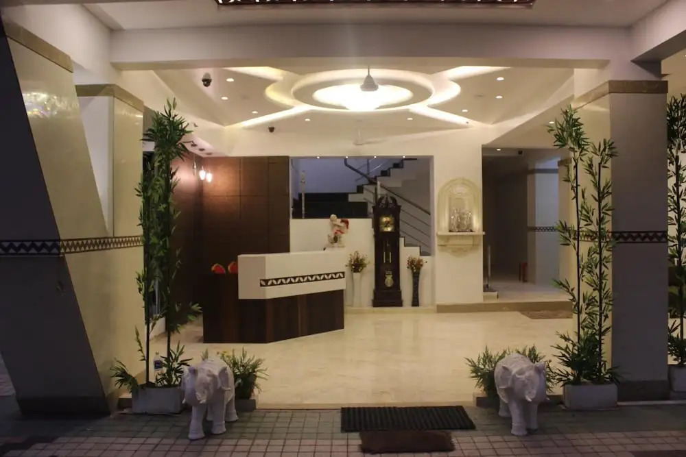 OYO 659 Hotel Grand Tulip