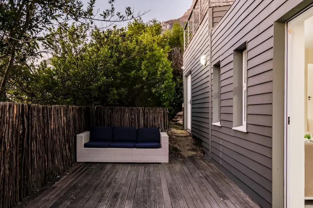 Bungalow on 4th