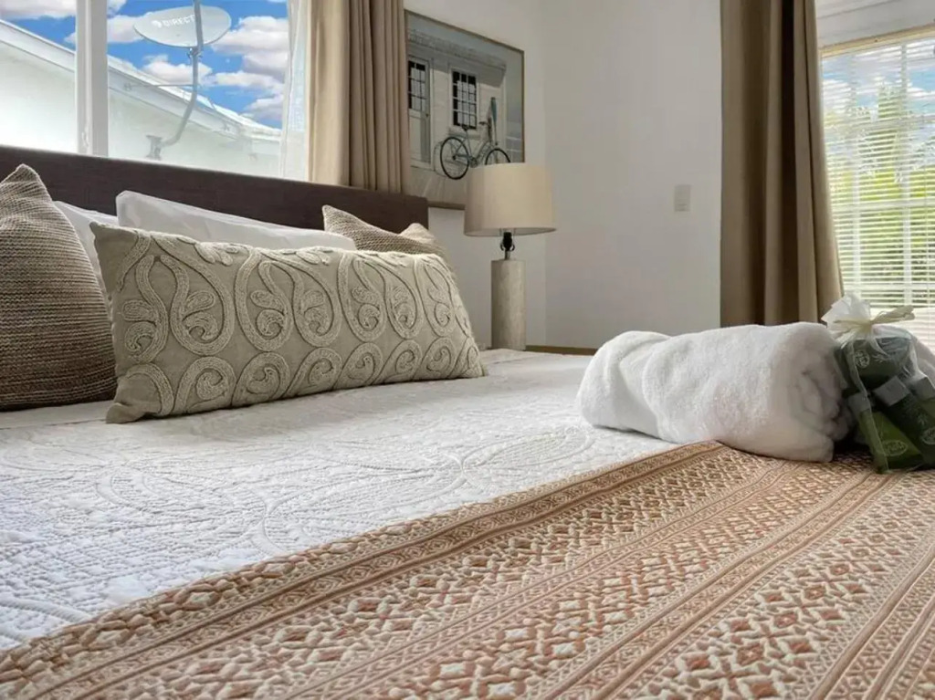 Seahorse Villa 2 2br2ba home with dipping pool