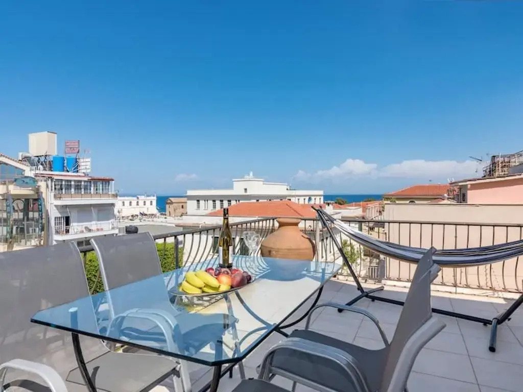 Polymnia Apartment