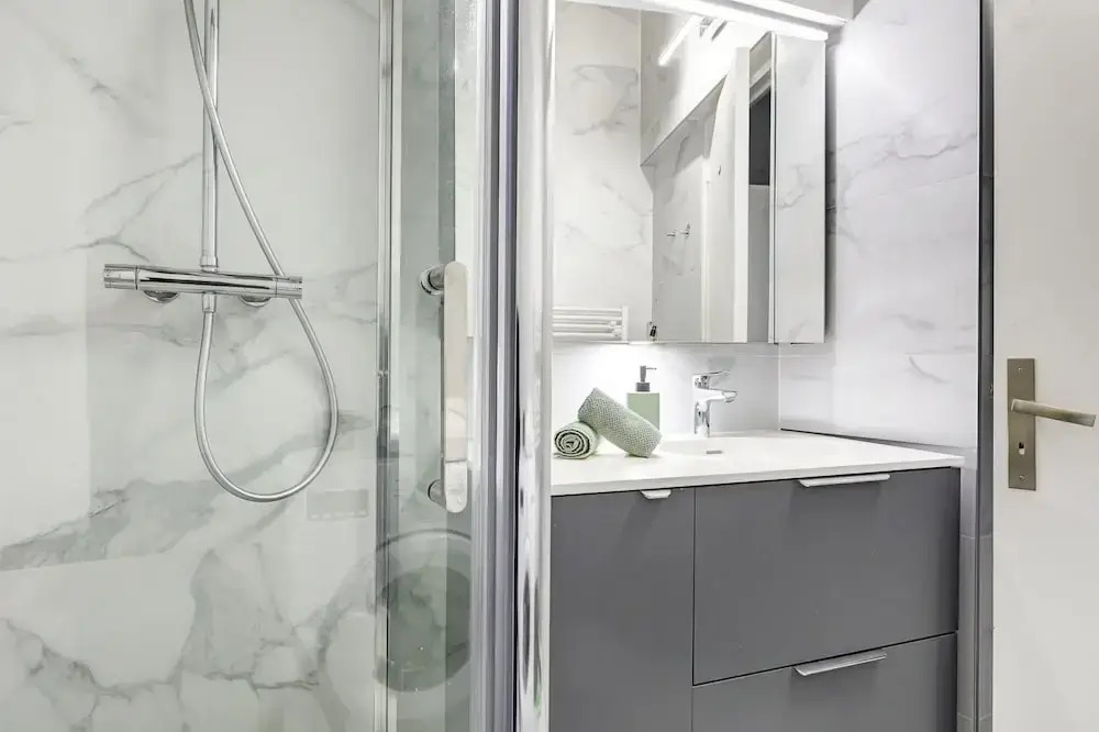 Charming 1BR in Saint-Germain Sleeps 4