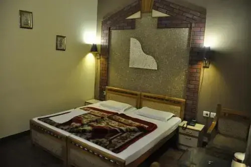 Hotel Pratiksha