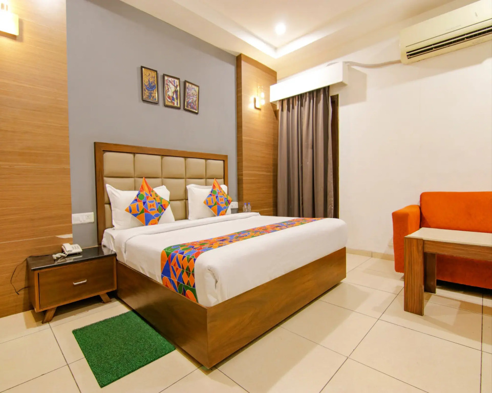 Fabhotel Citi Inn