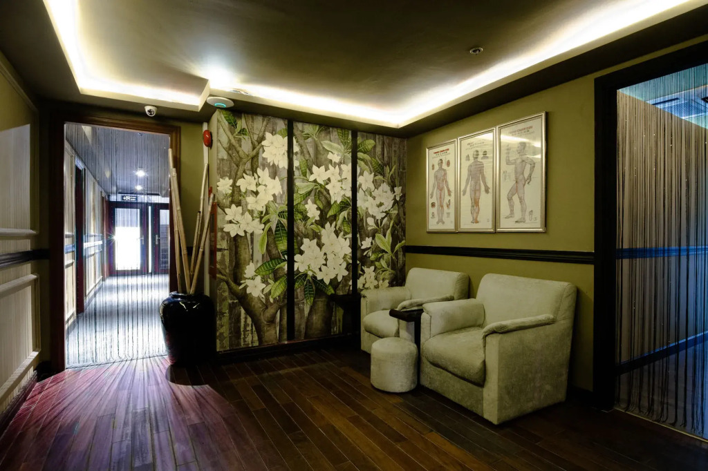 California Hotel Saigon