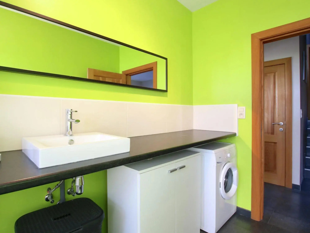 Classy Holiday Home in Martilly with bubble bath