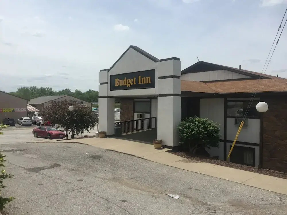 Midway Budget Inn