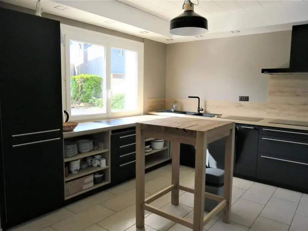 Maison avec Jardin, WIFI, à 50m Plage - TREGASTEL - FR-1-368-31