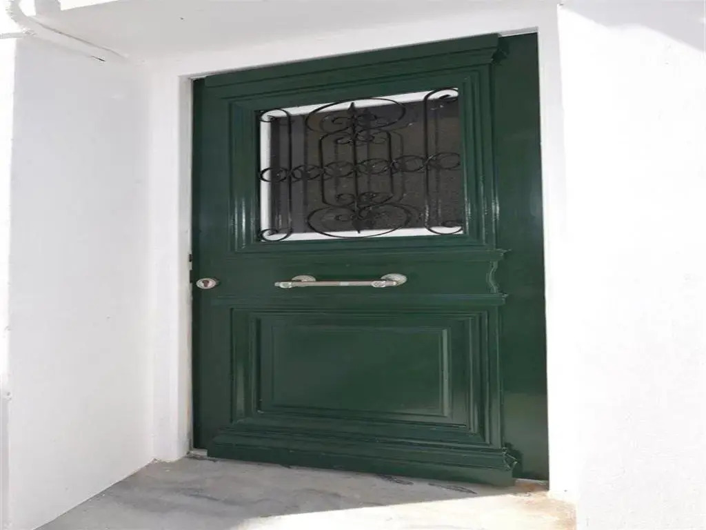 Akadia Syros