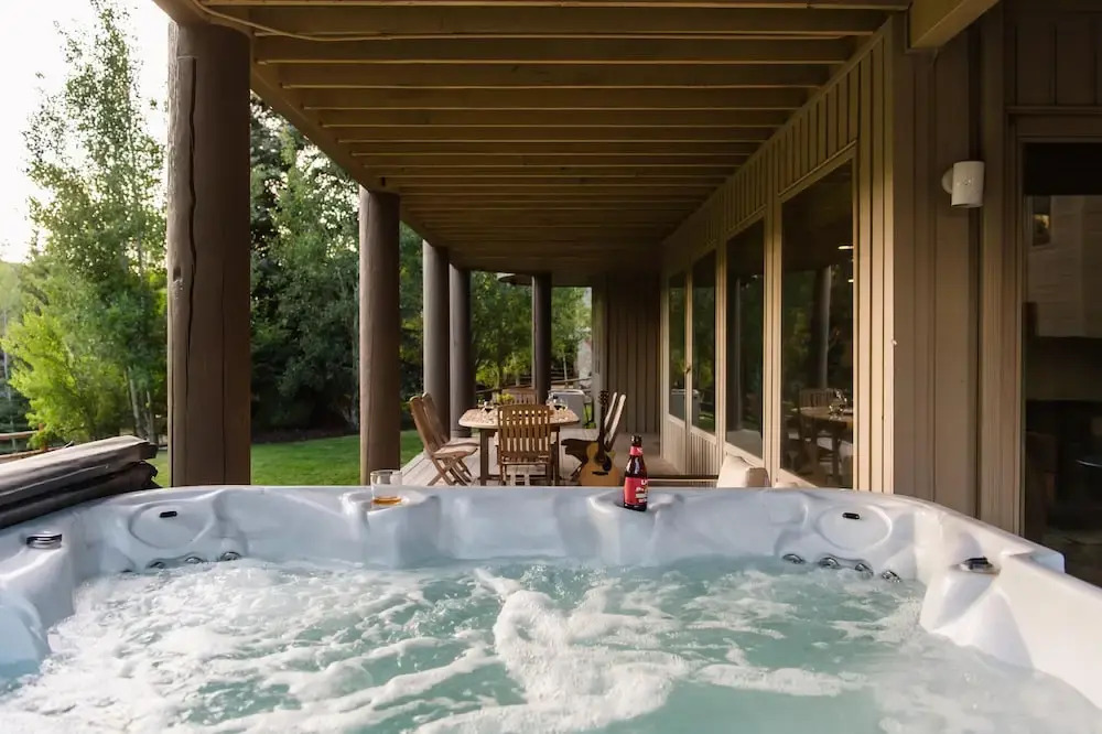 Telemark by AvantStay - Sleeps 18! Tahoe Cabin w/Hot Tub, Theatre & Sauna