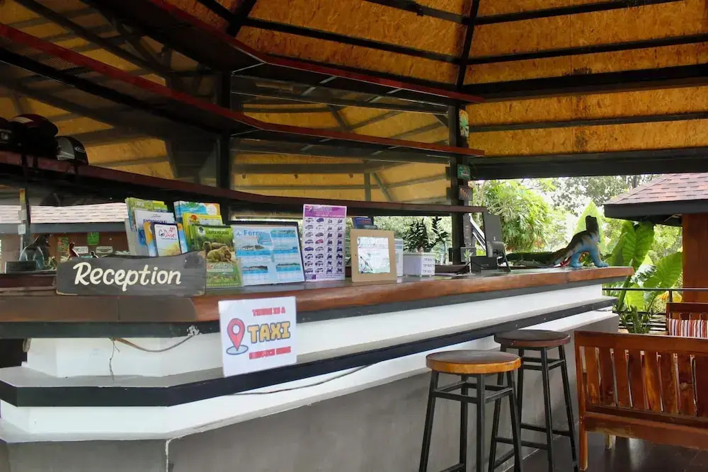 Phumala Lanta Seaview Resort ภูมาลา ลันตา ซีวิว รีสอร์ท