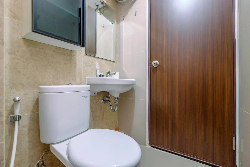 Comfortable 1Br With Extra Room At Transpark Cibubur Apartment