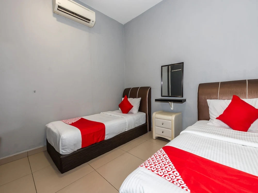 Ho Hotel by OYO Rooms