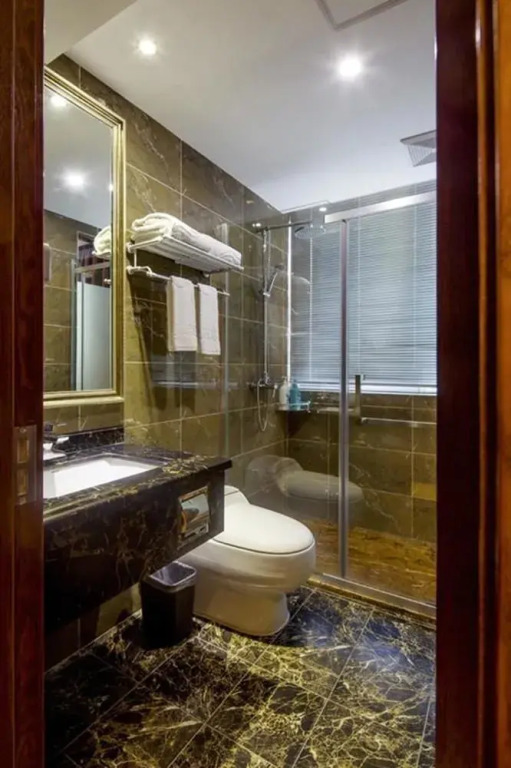 Runhechuan Business Hotel