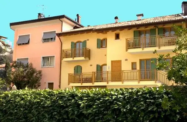 Windshouse Apartments