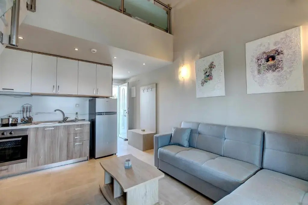 The House Of The Roses Seaview Superior Maisonette 2