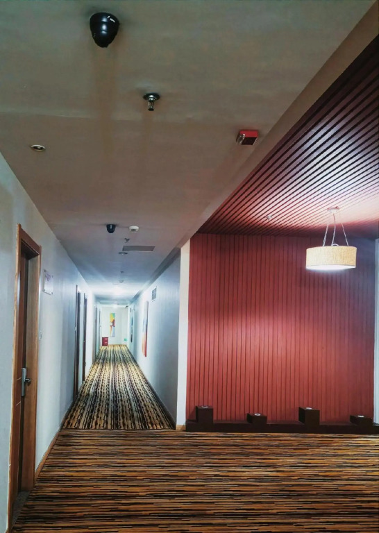 Jinhua Jinlongge Fashion Hotel