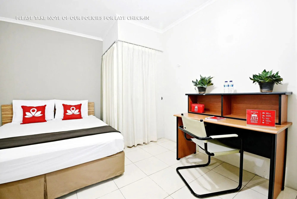 ZEN Rooms Mampang Prapatan Syariah