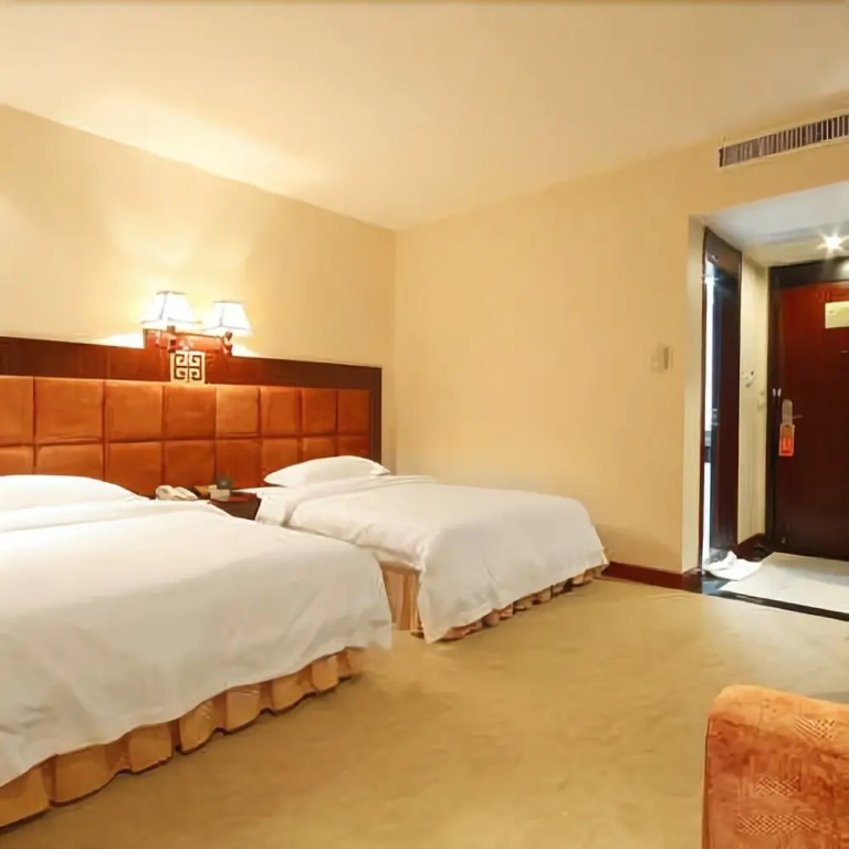 Dinghuang Hotel