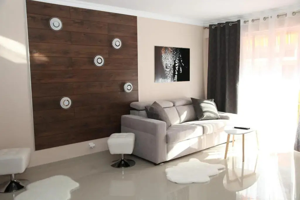 Stylish 2 Room Flat 60 meters to the beach
